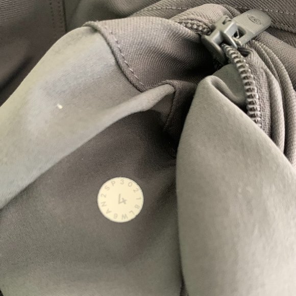 Lululemon Next Move Crop 23" in Nebula Size 4 - Picture 5 of 8